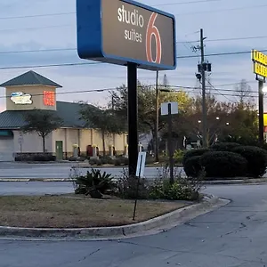 Hotel 6 Hinesville, Ga, Hinesville